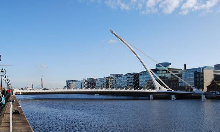 Ficheiro:Samuel Beckett Bridge (2).JPG