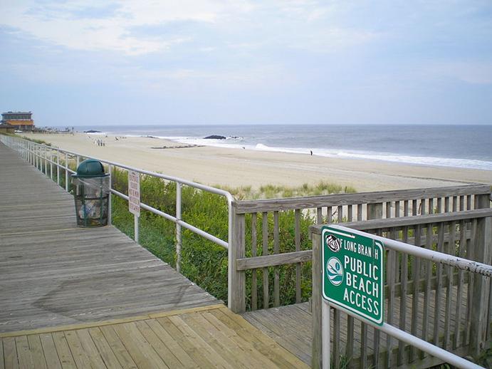 File:Long Branch Beach New Jersey by David Shankbone.JPG