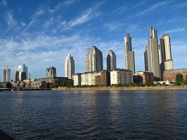 Ficheiro:Buenos Aires - Puerto Madero 142.jpg