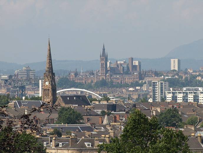 Ficheiro:View of Glasgow from Queens Park.jpg