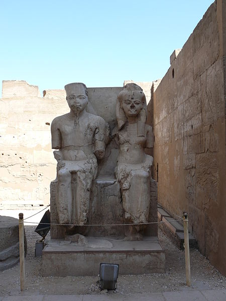 File:Tutankhamun at Luxor temple.jpg