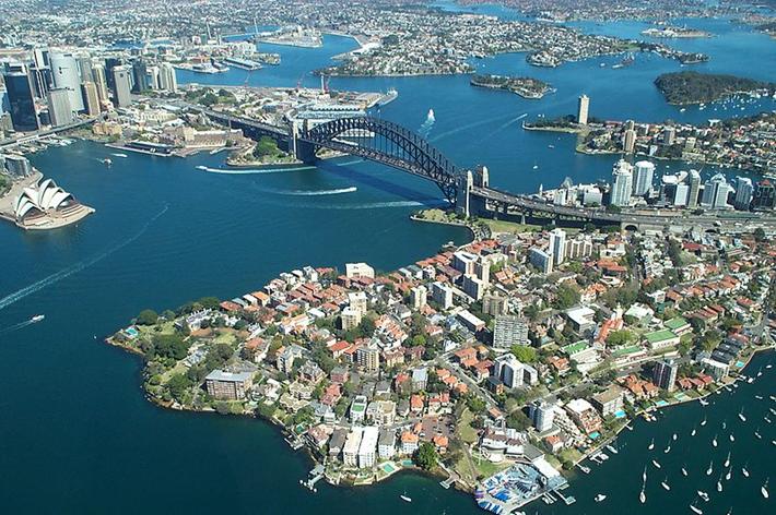 Ficheiro:Sydney Harbour Bridge from the air.JPG