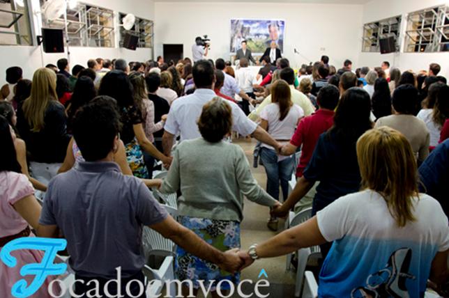 http://focadoemvoce.com/noticias-fotos/paramirim7/palestra-divaldo-franco-2013-7.jpg