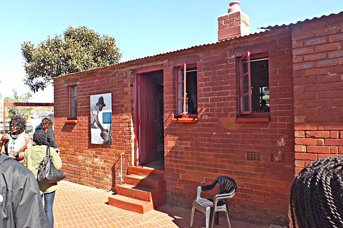 File:The Nelson Mandela House.jpg