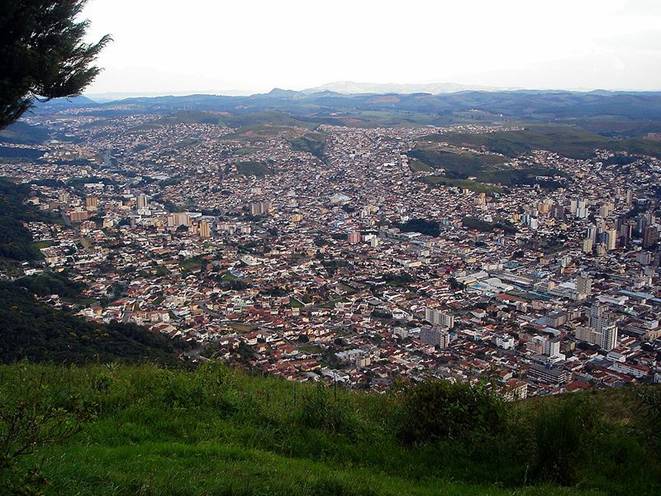 Ficheiro:Poos de caldas1.JPG