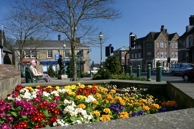 File:Crowborough Cross - geograph.org.uk - 456437.jpg