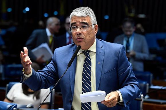 Plenrio do Senado Federal durante sesso deliberativa ordinria. Ordem do dia.  Em pronunciamento,  bancada, senador Eduardo Giro (Podemos-CE).  Foto: Roque de S/Agncia Senado