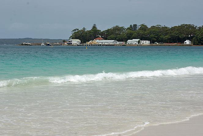 File:Jervis Bay Village 002.jpg