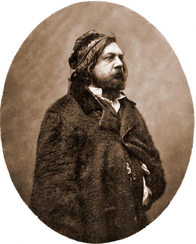 https://upload.wikimedia.org/wikipedia/commons/b/bd/Th%C3%A9ophile_Gautier_by_Nadar_c1856-1.jpg