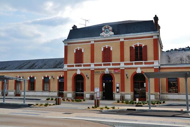 Arquivo: Gare de Tulle.JPG