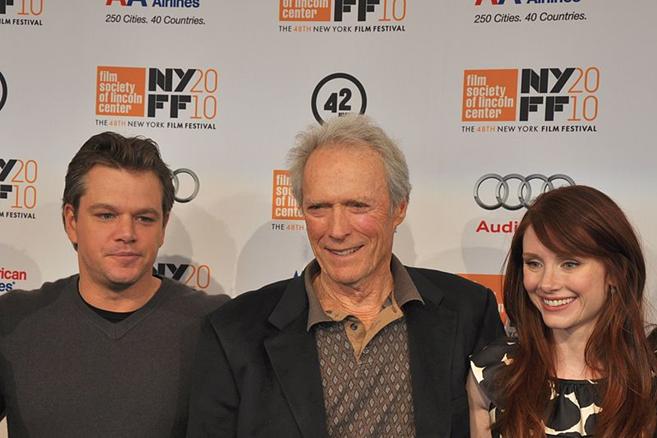 File: Matt Damon - Clint Eastwood - Bryce Dallas Howard - 2010 Nova York Film Festival.jpg
