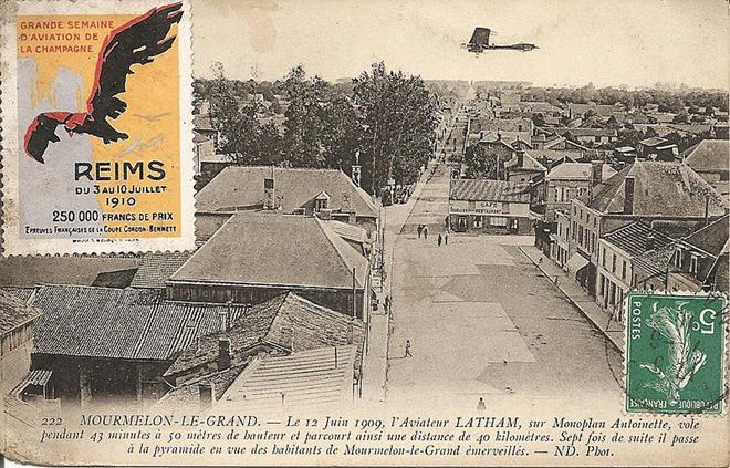 Arquivo: Vol de Latham autour de Mourmelon-le-Grand le 12 de junho de 1909-ND 222.jpg