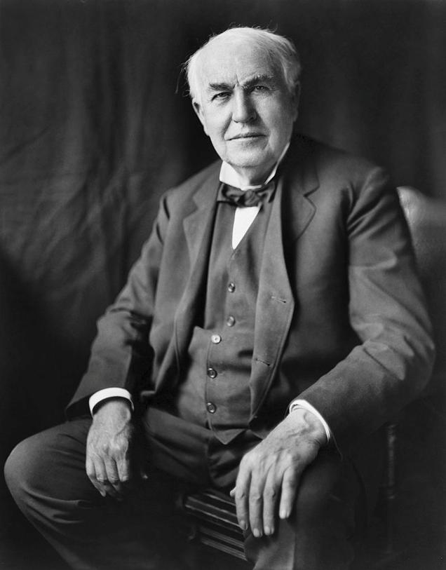 https://upload.wikimedia.org/wikipedia/commons/thumb/9/9d/Thomas_Edison2.jpg/800px-Thomas_Edison2.jpg