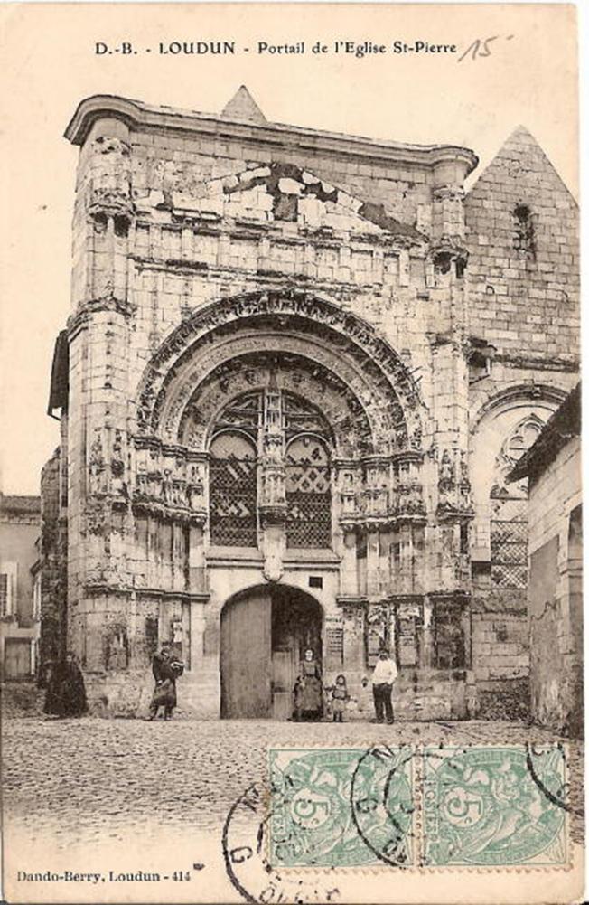 https://upload.wikimedia.org/wikipedia/commons/5/52/Loudun_Eglise_saint_Pierre.jpg