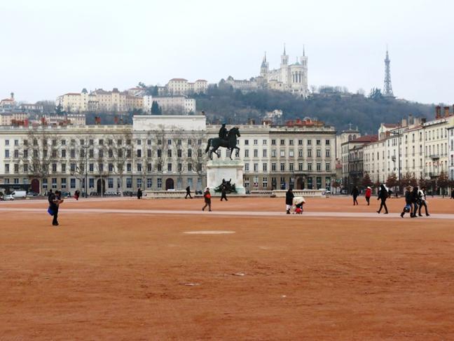 http://www.noticiasespiritas.com.br/2019/JUNHO/28-06-2019_arquivos/image025.jpg