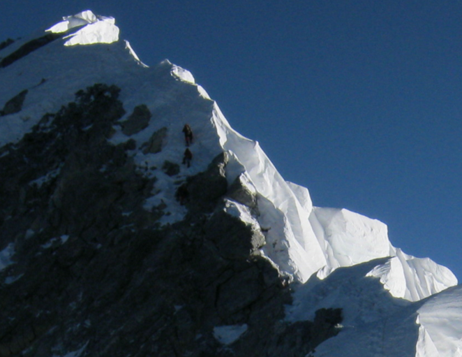 https://upload.wikimedia.org/wikipedia/commons/thumb/6/61/Hillary_Step_near_Everest_Topcropped1.png/800px-Hillary_Step_near_Everest_Topcropped1.png