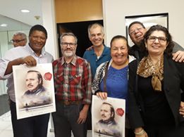 A imagem pode conter: 9 pessoas, incluindo Mauro Santos e Lirlcio Alves Ricci, pessoas sorrindo, pessoas em p