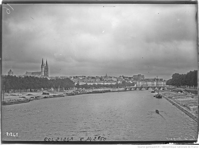 Vue d'Angers : [photographie de presse] / [Agence Rol]