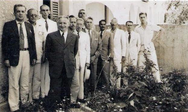 http://www.oconsolador.com.br/ano16/786/e2.jpg