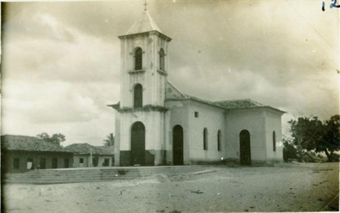 File:Igreja Matriz de São José do Periá.jpg