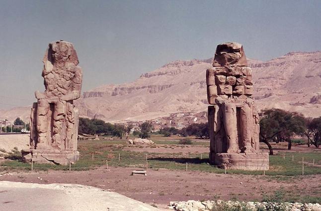 colossos de memnon