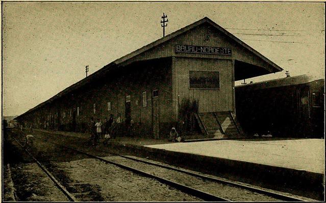 800px-Primeira_estao_de_Bauru_(NOB)