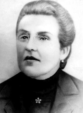 https://upload.wikimedia.org/wikipedia/commons/b/bd/Analia_franco1.jpg